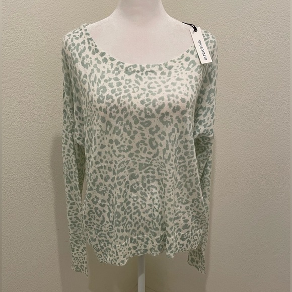 Olivaceous Tops - NWT Olivaceous Long Sleeve Top Women’s L Pistachio Green​​​​​​